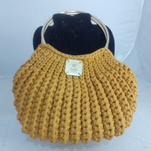 Bolsa em Crochê Mostarda em Fio de Malha