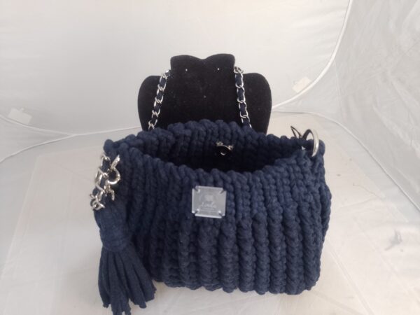Bolsa em Crochês Azul Linda Crochês - Image 4